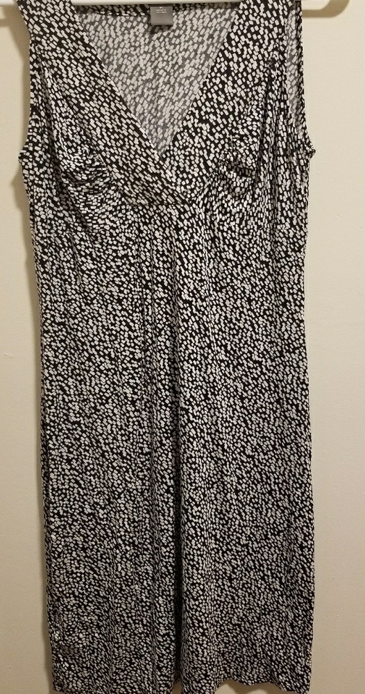 ANN TAYLOR WOMAN DRESS SIZE MED